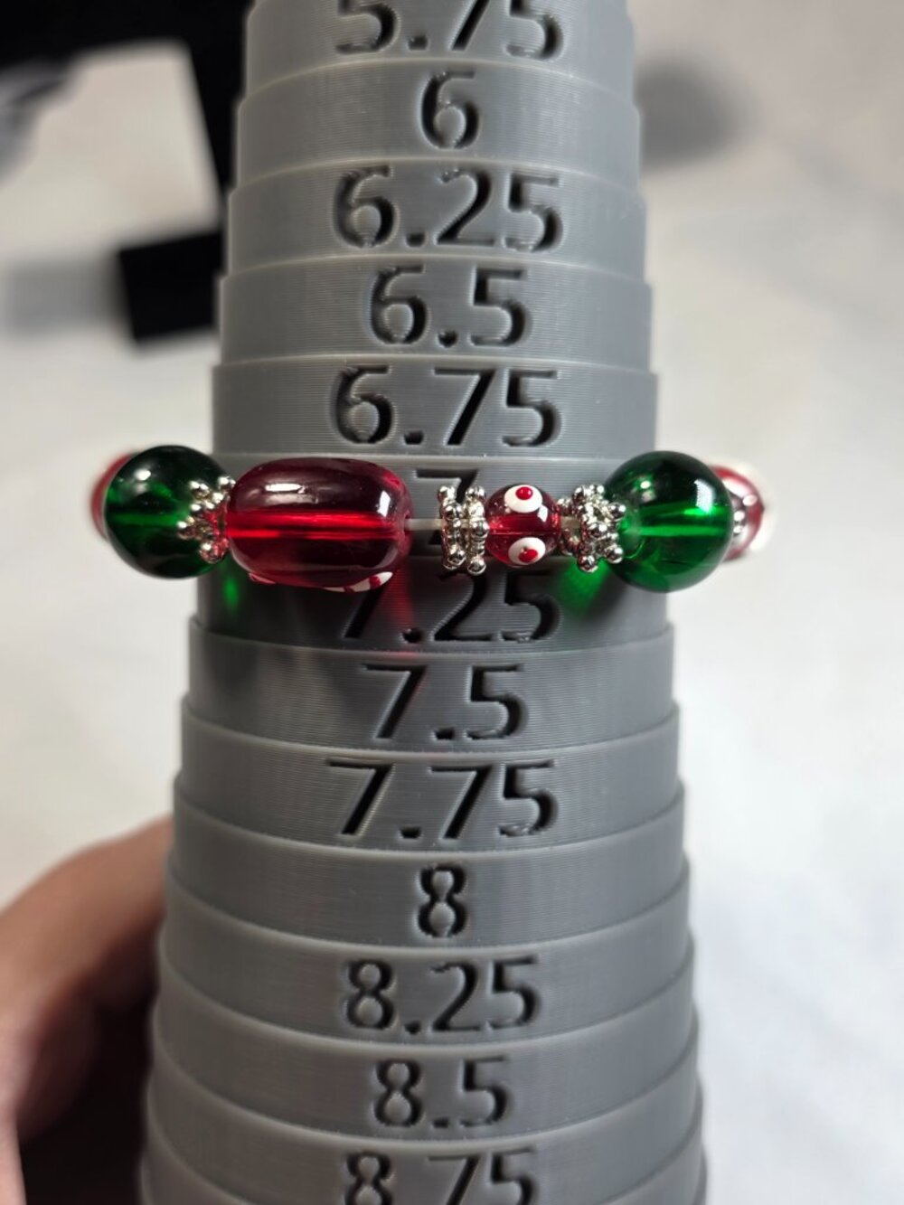 Christmas Holiday Glass Bead Stretch Bracelet Snowman Candy Cane Red Green - Picture 10 of 10